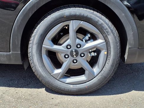 Used 2025 Kia K4 FWD image 7
