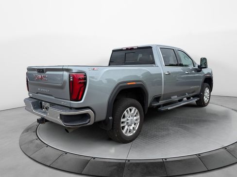 Used 2024 GMC Sierra 2500 SLT w/ SLT Premium Package AWD/4WD image 4