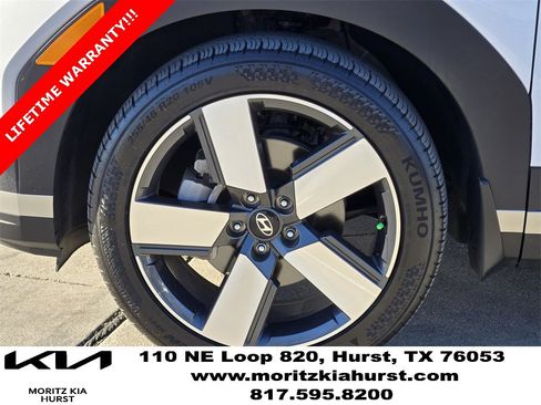 Used 2025 Hyundai Santa Fe Limited image 17