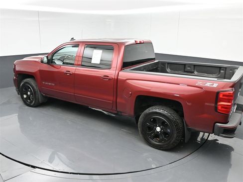 Used 2017 Chevrolet Silverado 1500 LT w/ All Star Edition image 26