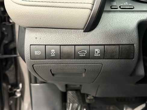Used 2023 Toyota Camry SE image 15