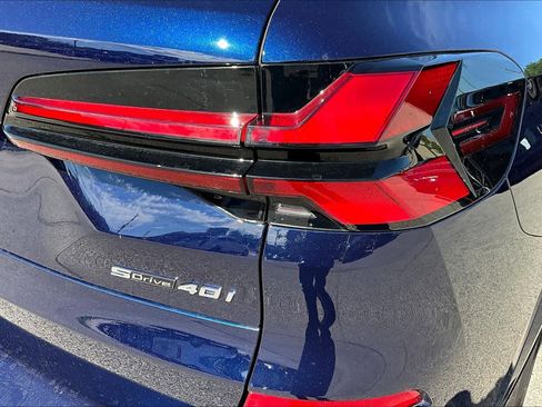 Used 2026 BMW X5 sDrive40i w/ Executive Package image 29