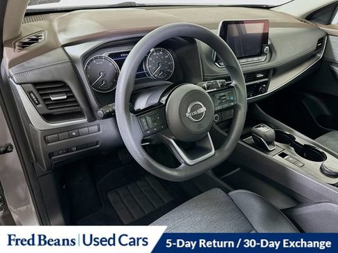Used 2023 Nissan Rogue SV AWD/4WD image 13