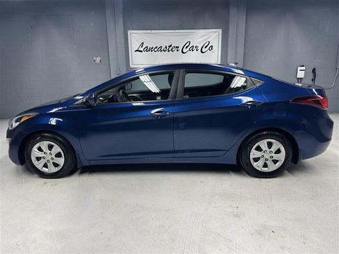 Used 2016 Hyundai Elantra SE image 5