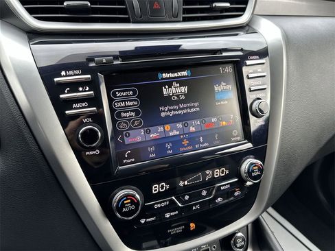 Used 2023 Nissan Murano SV w/ SV Midnight Edition Package image 16