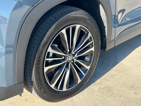 Certified 2024 Toyota Grand Highlander AWD Hybrid image 9