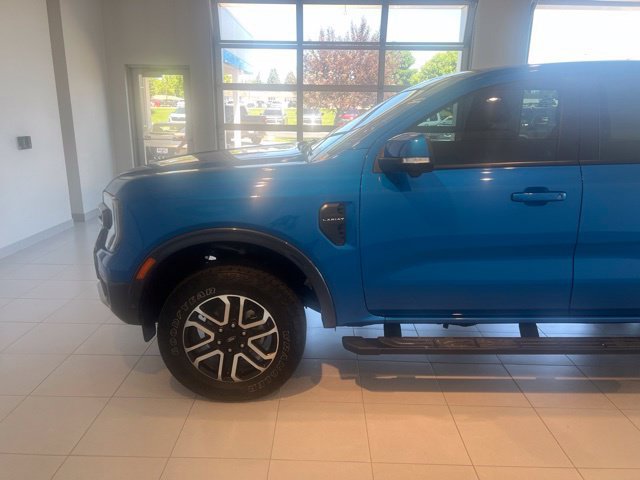 Used 2024 Ford Ranger Lariat w/ FX4 Off-Road Package AWD/4WD image 4