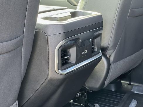 New 2026 GMC Sierra 1500 Elevation image 28