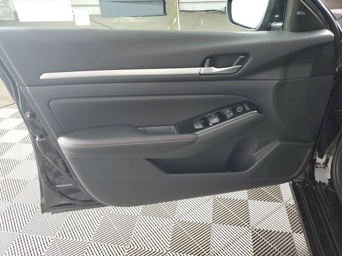 New 2025 Nissan Altima 2.5 SR w/ SR Premium Package image 28