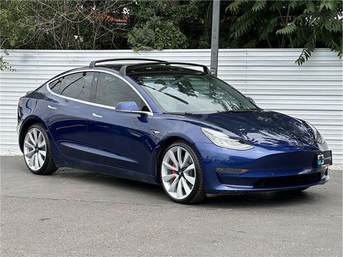 Used 2018 Tesla Model 3 Performance AWD/4WD image 8