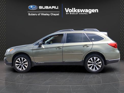 Used 2016 Subaru Outback 3.6R Limited AWD/4WD image 4