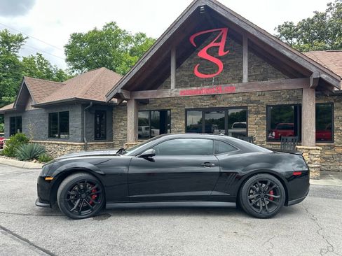 Used 2013 Chevrolet Camaro ZL1 RWD image 2
