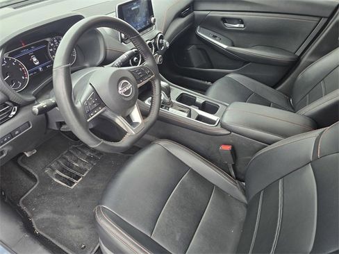 Used 2024 Nissan Sentra SR w/ SR Premium Package image 19