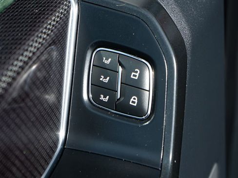 Used 2022 Ford F150 Raptor w/ Equipment Group 801A High AWD/4WD image 16