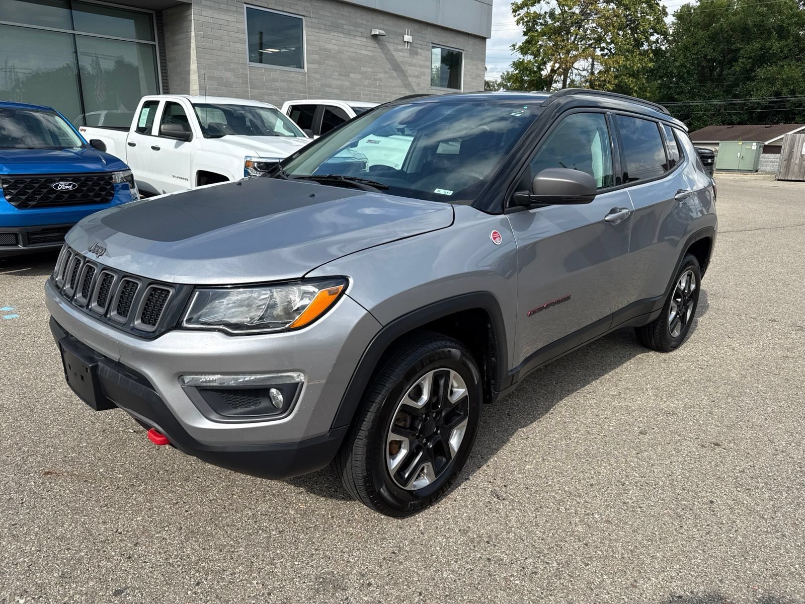 Used 2018 Jeep Compass Trailhawk AWD/4WD image 11