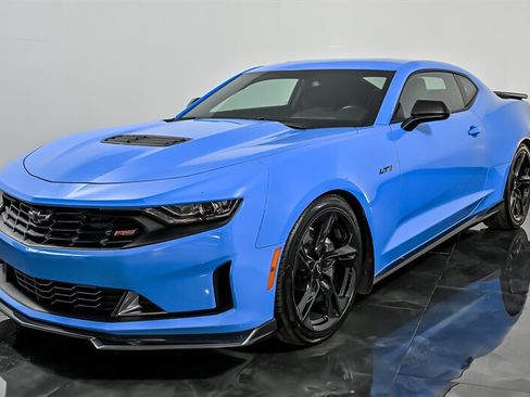 Used 2022 Chevrolet Camaro LT w/ RS Package RWD image 5