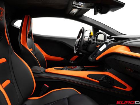 Used 2026 Lamborghini Temerario AWD/4WD image 37