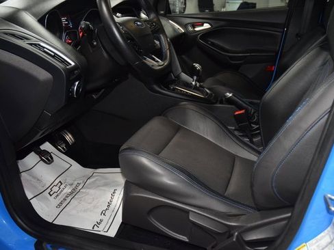Used 2017 Ford Focus RS image 44
