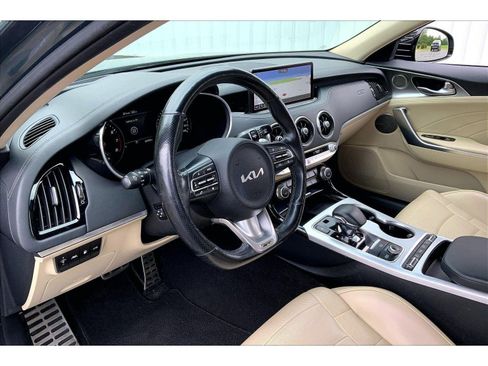 Used 2023 Kia Stinger GT2 AWD/4WD image 13