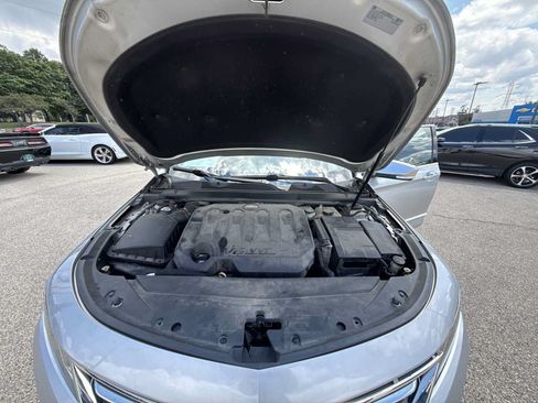 Certified 2019 Chevrolet Impala Premier FWD image 30