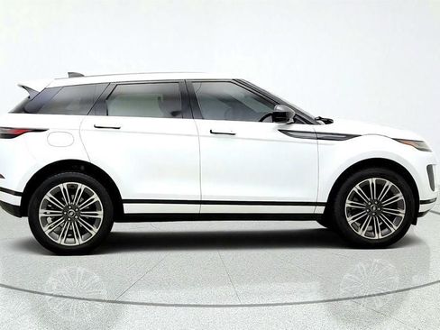 Used 2025 Land Rover Range Rover Evoque S AWD/4WD image 4