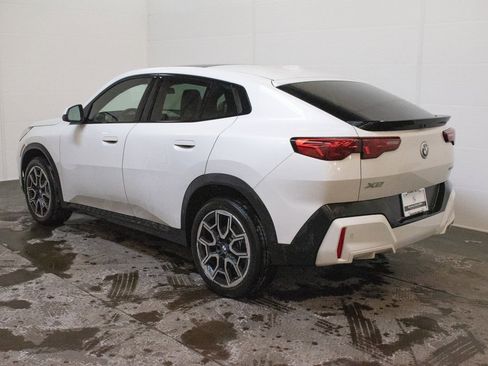 Certified 2025 BMW X2 xDrive28i w/ Premium Package image 6