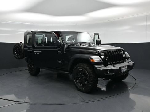 Used 2023 Jeep Wrangler Unlimited Sport AWD/4WD image 27
