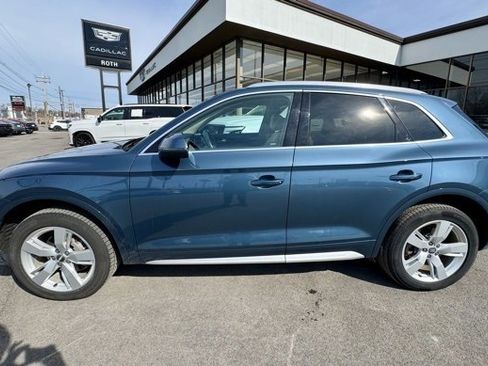 Used 2018 Audi Q5 2.0T Premium Plus w/ Premium Plus Package image 2