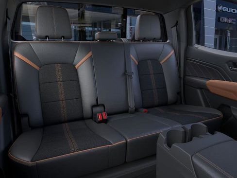 New 2025 GMC Canyon AT4 w/ Nightfall Edition image 32