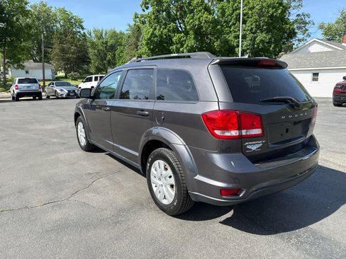 Used 2019 Dodge Journey SE w/ Premium Group FWD image 5