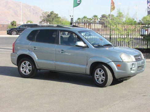 Used 2006 Hyundai Tucson Limited FWD image 3