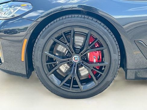 Used 2023 BMW M550i xDrive w/ Executive Package AWD/4WD image 28