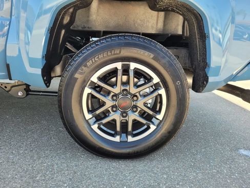 Used 2026 Toyota Tacoma TRD Sport AWD/4WD image 36
