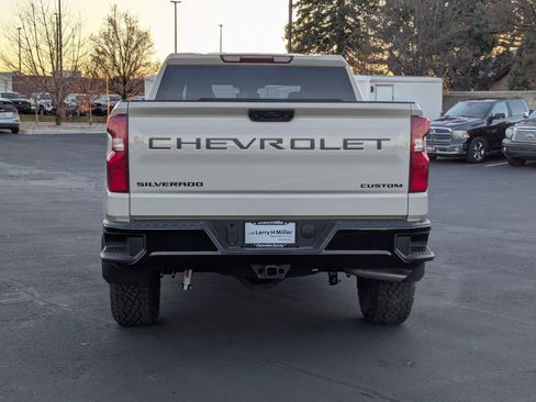 New 2026 Chevrolet Silverado 1500 Custom Trail Boss w/ LPO, Dark Essentials Package image 4