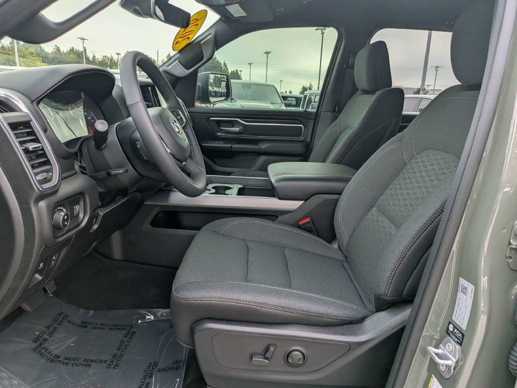 Used 2026 RAM 1500 Big Horn w/ Night Edition AWD/4WD image 19