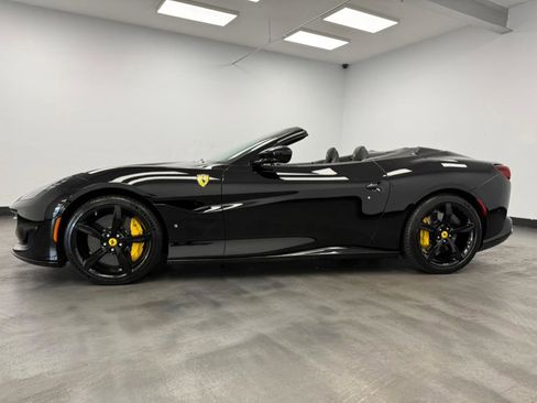Used 2019 Ferrari Portofino RWD image 7