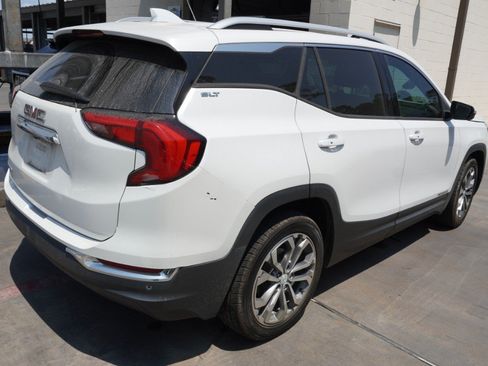 Used 2020 GMC Terrain SLT w/ Preferred Package FWD image 5