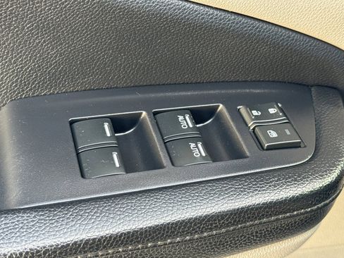 Certified 2019 Honda Pilot Touring image 13