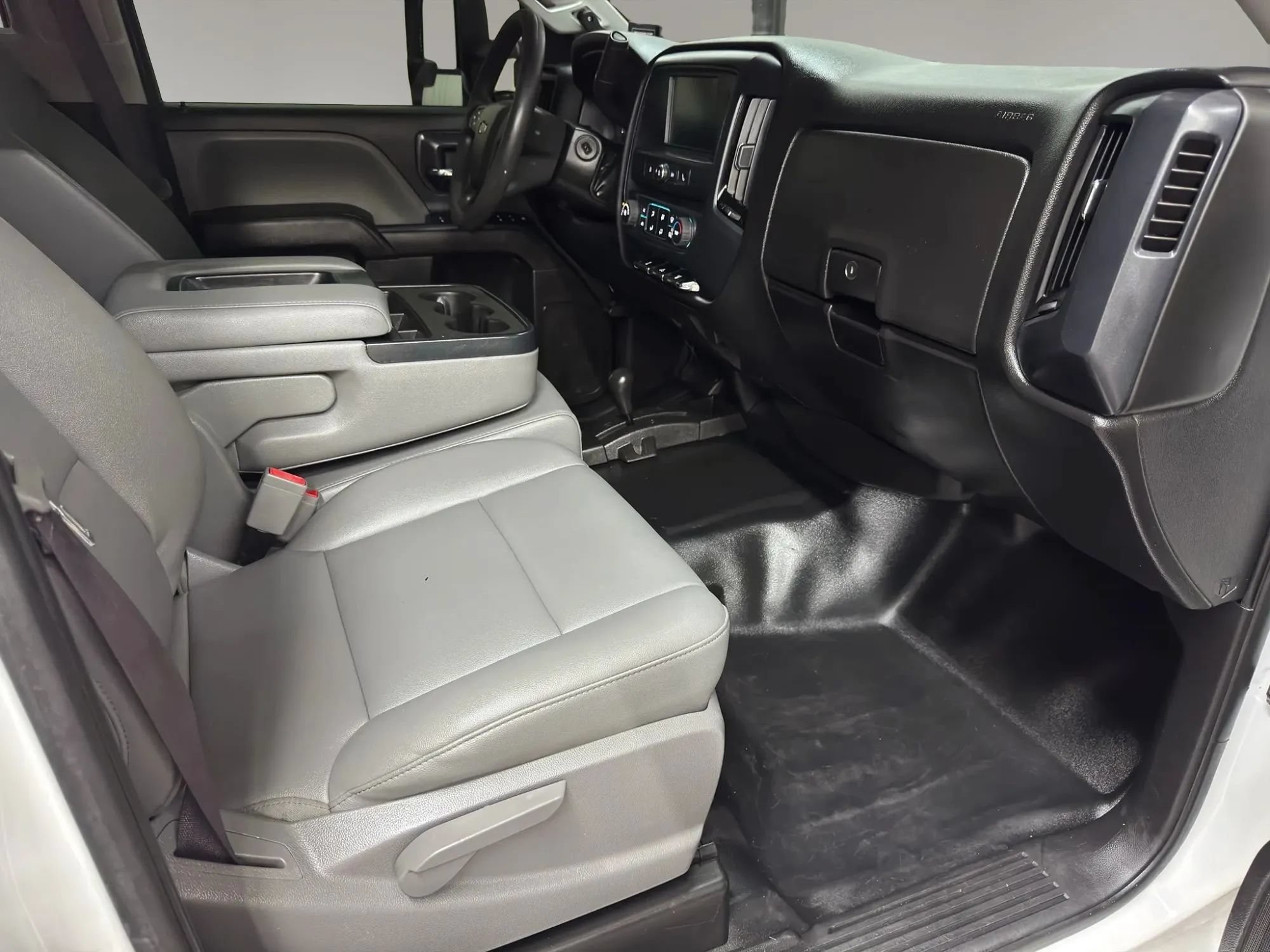 Used 2017 Chevrolet Silverado 2500 W/T w/ WT Convenience Package AWD/4WD image 13