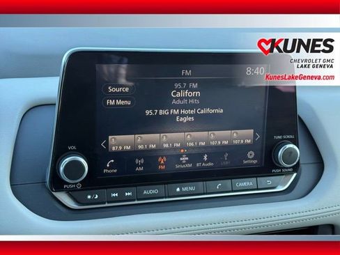 Used 2025 Nissan Rogue SV AWD/4WD image 34