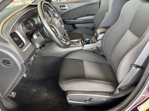 Used 2022 Dodge Charger R/T w/ Blacktop Package RWD image 15