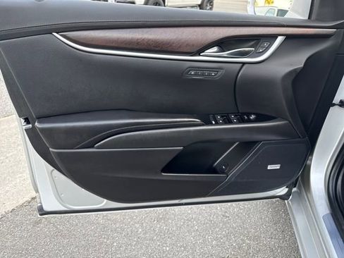 Certified 2019 Cadillac XTS Luxury image 10