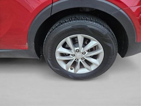 Used 2018 Kia Sorento LX image 9