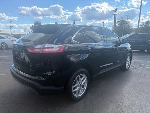 Used 2024 Ford Edge SEL w/ Convenience Package AWD/4WD image 3