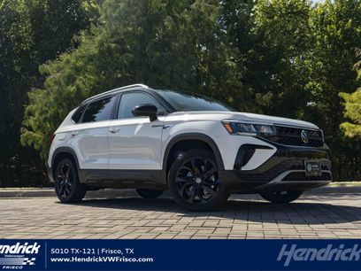 Certified 2023 Volkswagen Taos SE w/ Panoramic Sunroof Package