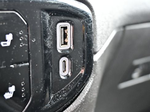 Used 2024 Chevrolet Silverado 1500 LT Trail Boss w/ Protection Package AWD/4WD image 30