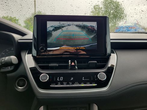 Used 2023 Toyota Corolla Cross LE FWD image 27