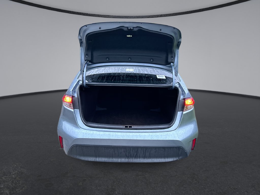 Used 2023 Toyota Corolla LE FWD image 29