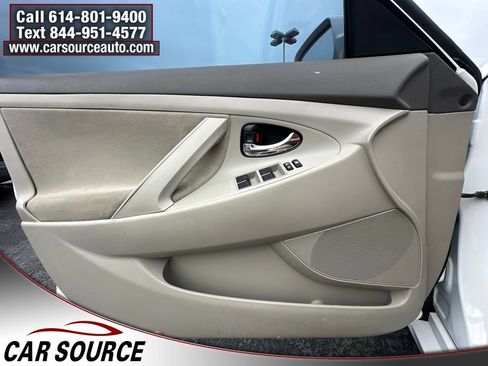 Used 2011 Toyota Camry LE w/ LE Extra-Value Pkg FWD image 17