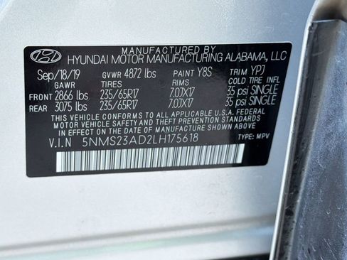 Used 2020 Hyundai Santa Fe SE image 19